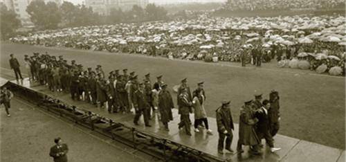 皇冠登3管理出租_出租车司机的噩梦皇冠登3管理出租,6名妙龄女子路边求搭车,17位司机却接连被害