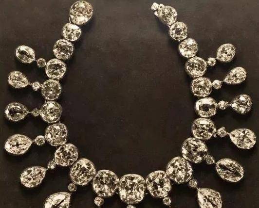 皇冠登3管理出租_俄国历史上的''武则天''皇冠登3管理出租,叶卡捷琳娜二世女皇其实是一个珠宝迷