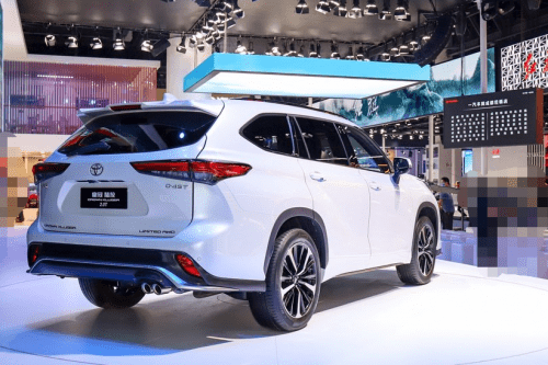 皇冠信用盘可以占几成_魅力十足的一汽丰田皇冠陆放皇冠信用盘可以占几成,获得消费者认可