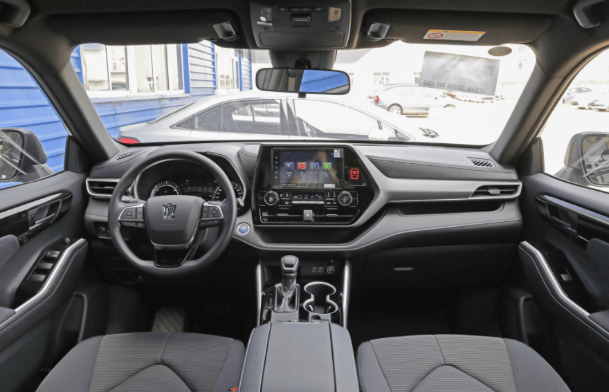 皇冠信用盘可以占几成_安全感爆棚皇冠信用盘可以占几成,一汽丰田皇冠陆放整车品质毋庸置疑