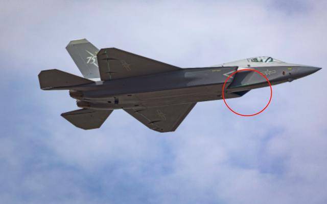 皇冠体育App下载_歼35飞了一圈皇冠体育App下载,开始掉漆?表层脱落别害怕,实际暗藏玄机