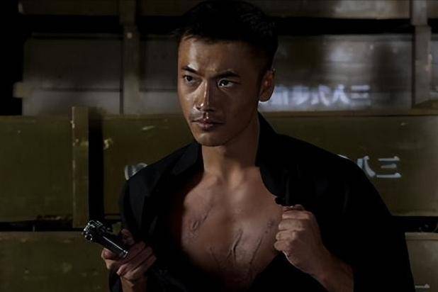 Crown Football Network_父亲是央视“一哥”Crown Football Network,他低调娶影后之女,39岁生一女成人生赢家