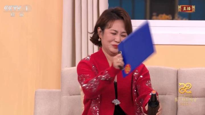 如何代理皇冠信用网_女演员金晨春晚出状况如何代理皇冠信用网?最新回应