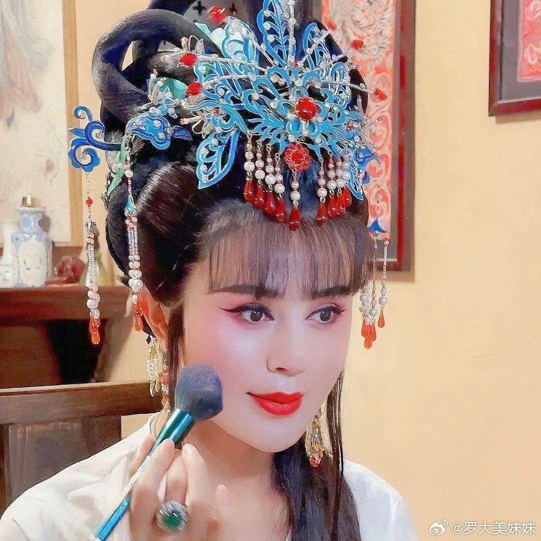 皇冠信用网代理申条件_百万网红罗大美被害案28日一审开庭皇冠信用网代理申条件,家属希望三名被告人判死刑