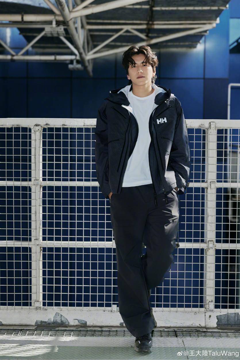 介绍个信用网网址
_演员王大陆又被曝案外案!检方披露详情:疑不满女友遭诈骗400万新台币介绍个信用网网址
,委托黑帮讨债