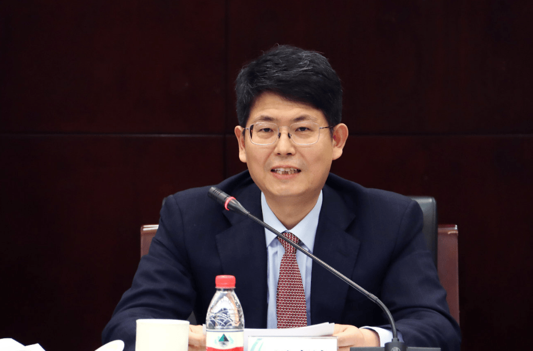 皇冠登3管理出租
_中央组织部决定皇冠登3管理出租
,冯来法履新