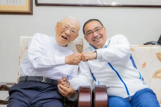 皇冠信用盘申请条件
_心系祖国统一皇冠信用盘申请条件
,107岁统派精神领袖许历农去世