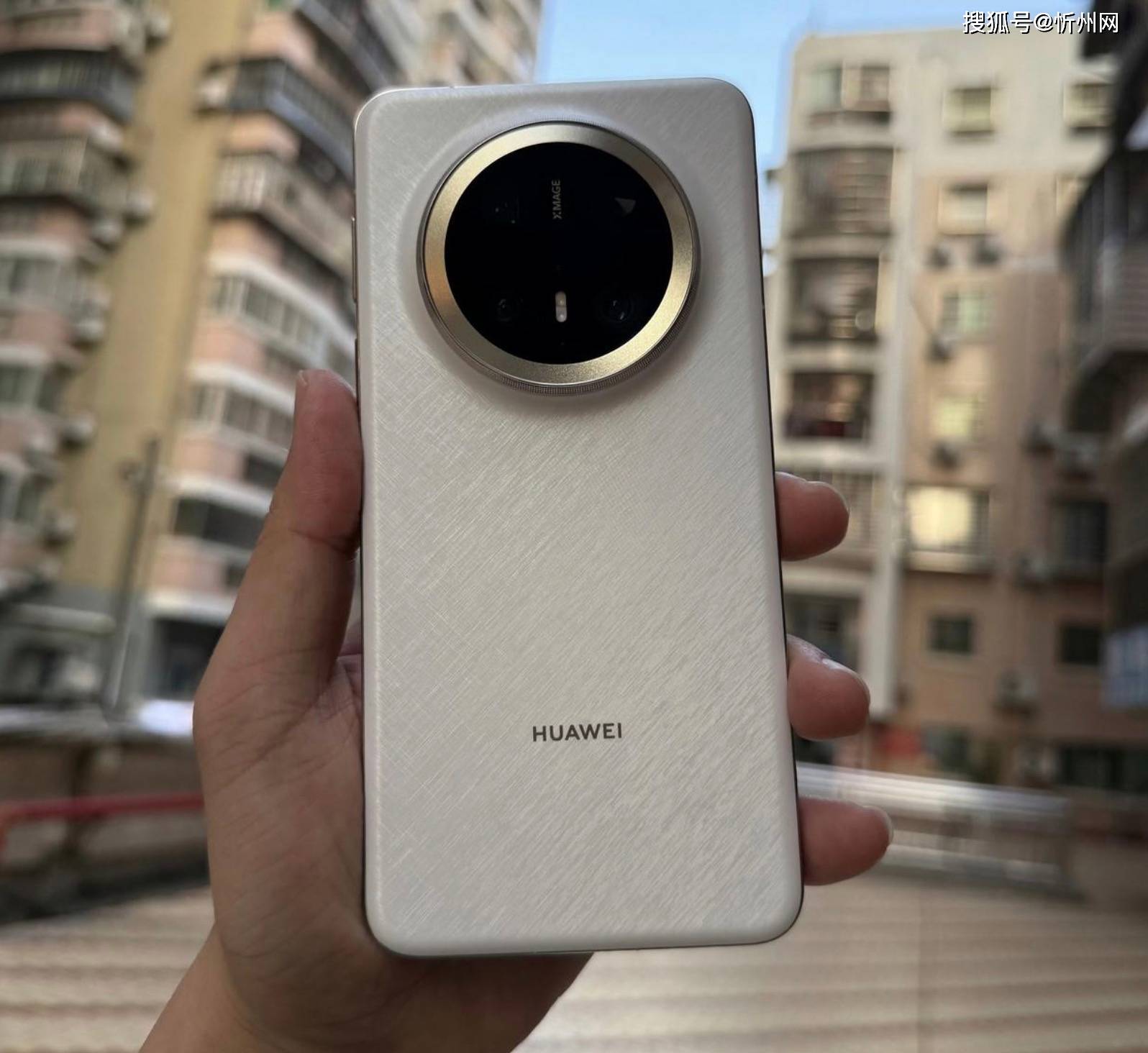 皇冠信用网登3
_618华为Mate 70 Pro+大跳水皇冠信用网登3
,对比iPhone 16 Pro Max,该怎么选?