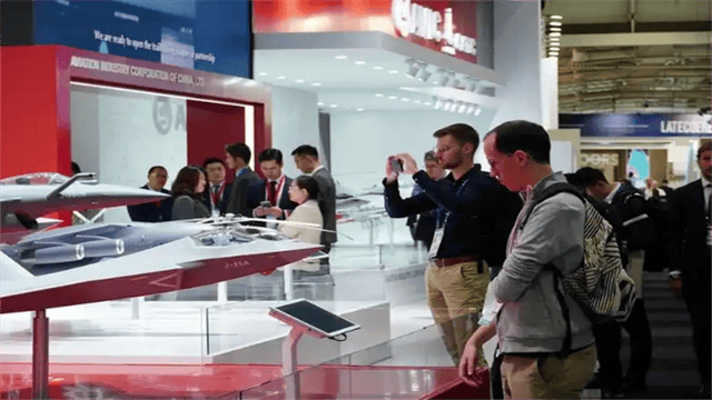 世俱杯代理
_歼20“征战”巴黎!西方代表挤破头参观世俱杯代理
,看完终于明白一件事