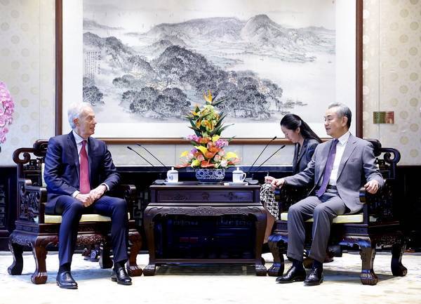 马德里竞技v博塔福格RJ_王毅会见英国前首相布莱尔:个别大国背弃国际责任马德里竞技v博塔福格RJ,中英应体现责任担当