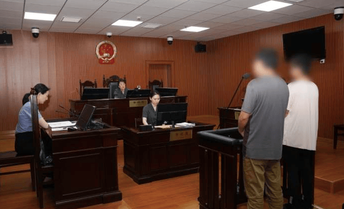 皇冠信用盘结算日_邀请好友到自家小院坐坐皇冠信用盘结算日,男子竟掏出这种东西招待!法院判决