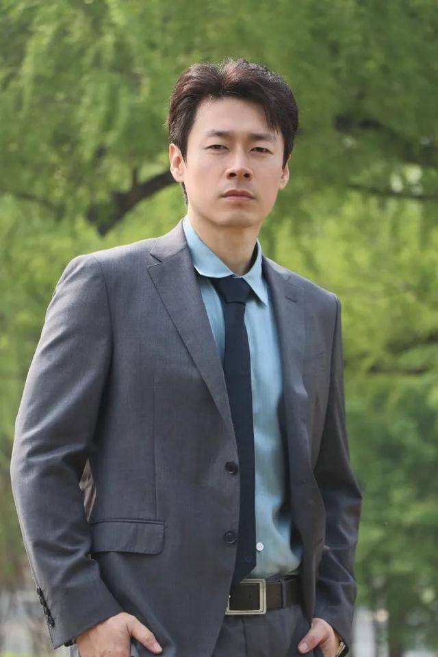 皇冠信用网足球代理_41岁男演员哽咽发声皇冠信用网足球代理，“到了借钱度日的地步”