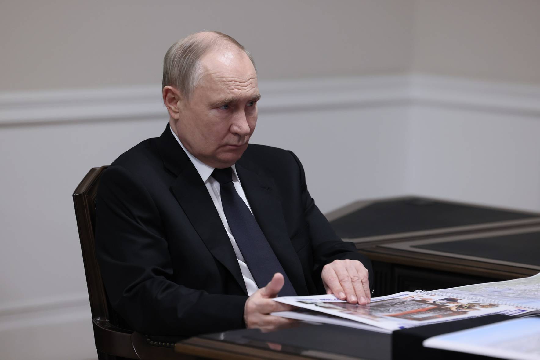 NBL1女子东部篮球联赛
_普京:俄罗斯被骗了!乌军:摧毁俄军“铠甲”防空导弹系统NBL1女子东部篮球联赛
,三架直升机!乌议会称正在起草选举相关法案