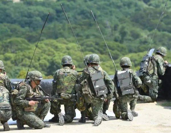 施拿钟基 v 马里汉姆
_阅兵前瞻:我们有必要展示一下最新面貌施拿钟基 v 马里汉姆
,给世界增加一点"确定性"