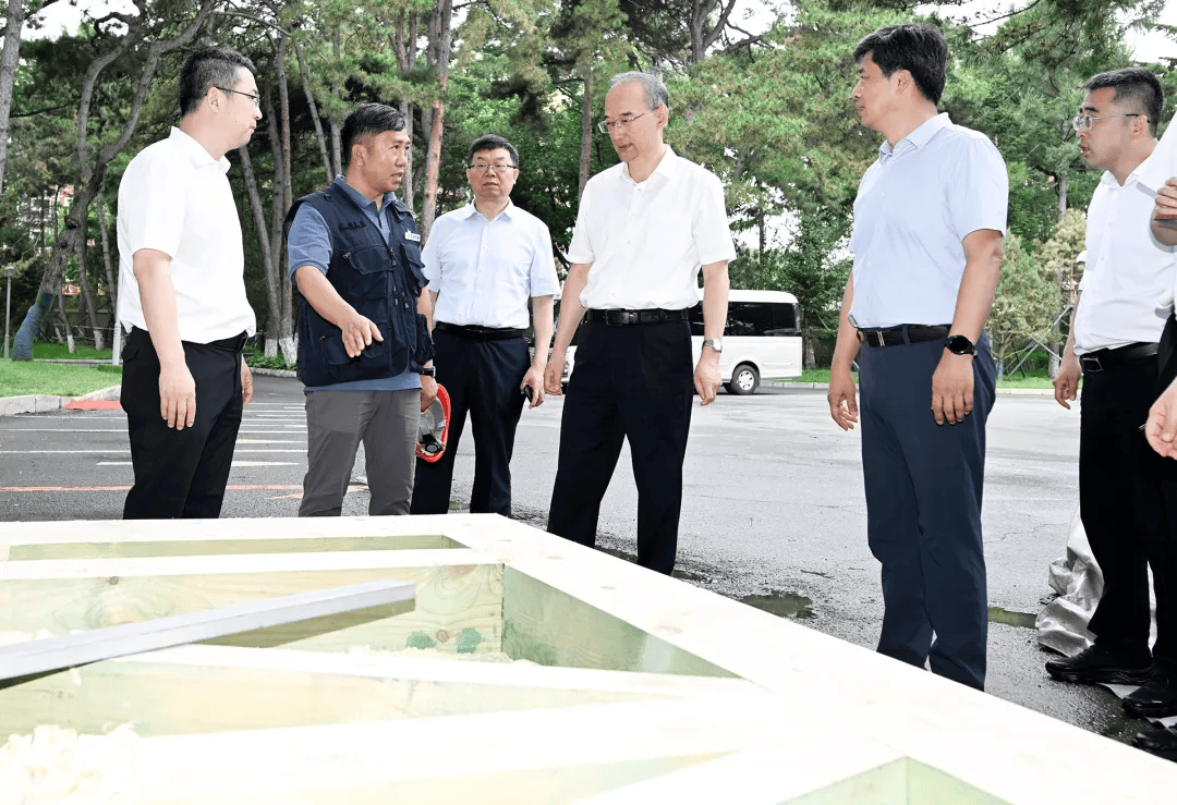 怎么注册皇冠信用網_“能不吊顶就不吊顶怎么注册皇冠信用網,能不贴砖就不贴砖”,吉林省委书记调研历史建筑修缮