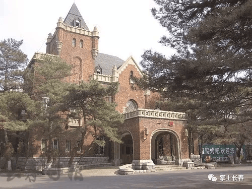 怎么注册皇冠信用網_“能不吊顶就不吊顶怎么注册皇冠信用網,能不贴砖就不贴砖”,吉林省委书记调研历史建筑修缮