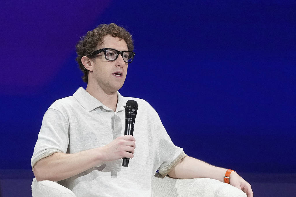 罗瑟汉姆VS维尔港_白宫六代战机机密会议上扎克伯格突然闯入罗瑟汉姆VS维尔港？美媒痛批白宫西翼已成“社交场”