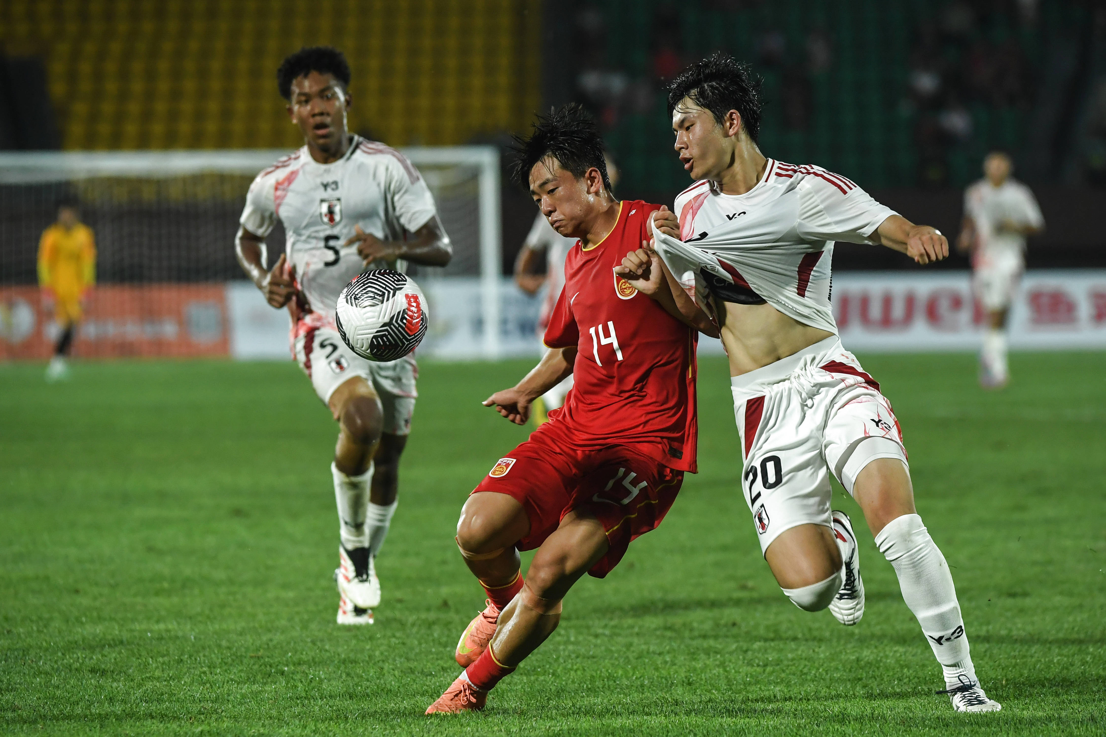 萨尔格里斯VS咸仑斯巴坦_沈阳国际足球锦标赛:中国U16队平日本U16队