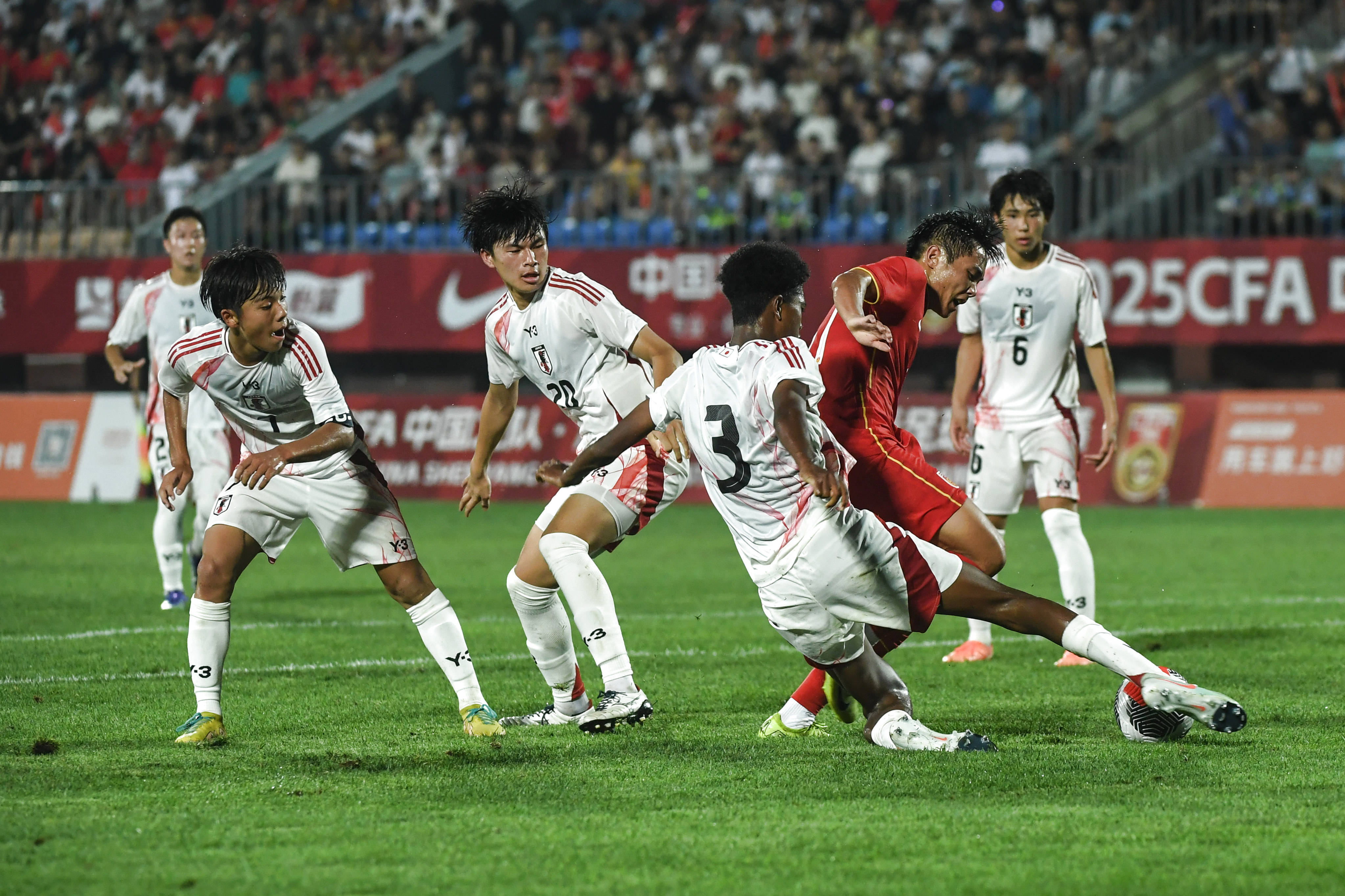 萨尔格里斯VS咸仑斯巴坦_沈阳国际足球锦标赛:中国U16队平日本U16队