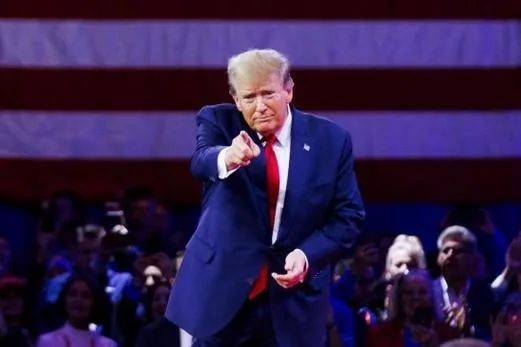 云拿域克VS赫尔辛基_毫无征兆!特朗普还未访华云拿域克VS赫尔辛基,六名中国公民在美被捕,中方果断发声