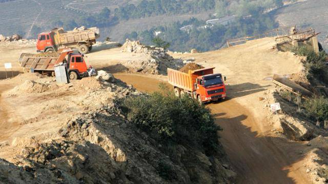 阿雅克肖VS巴斯蒂亚_印度对美加税120%阿雅克肖VS巴斯蒂亚,中俄成助力?特朗普通告全球:别跟着金砖反美