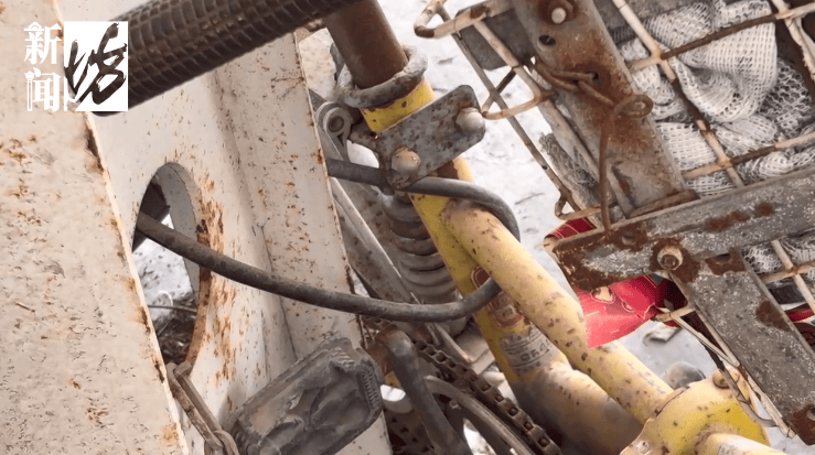 皇冠信用網代理申请_上海一小区车位被长年霸占!居民窝火皇冠信用網代理申请,物业却不敢动……危险!