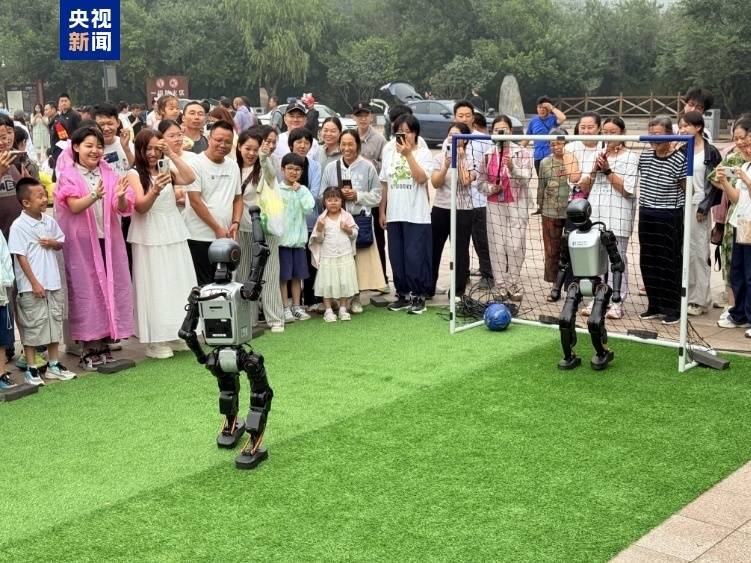 如何注册皇冠足球代理_全球首创如何注册皇冠足球代理!2025世界人形机器人运动会能量传递活动启幕