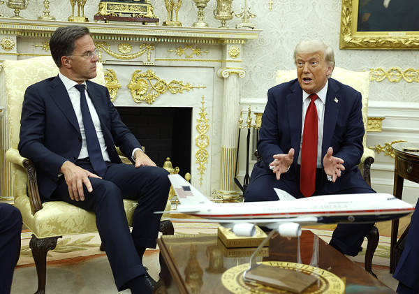 皇冠信用网会员_北约秘书长宣称:中国、印度和巴西等国若继续与俄罗斯做生意皇冠信用网会员,可能会受到“二级制裁”