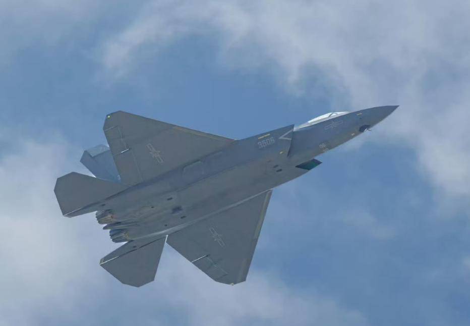 皇冠代理管理端_1668对325架!中日战机2025年的最新对比皇冠代理管理端,中国空军稳压日本空自