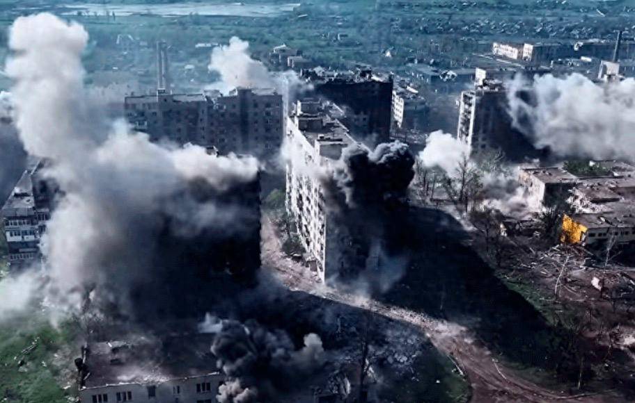 皇冠登一登二登三区别_俄军抵达郊区却不攻城皇冠登一登二登三区别,有人发现不对劲:红军城只是一个“诱饵”