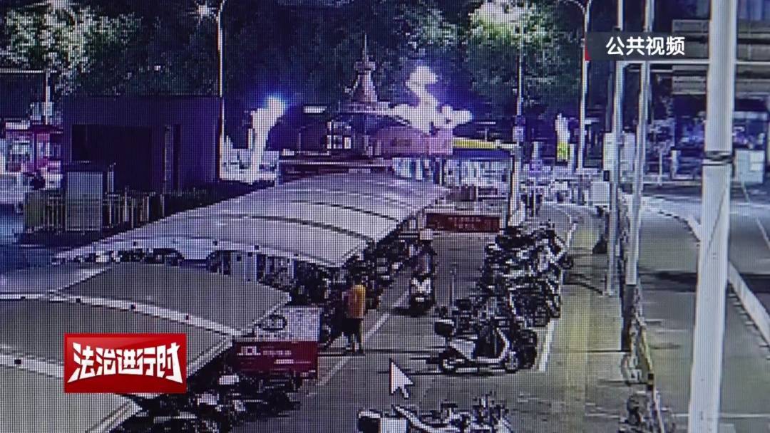 皇冠信用网如何注册_北京警方刑拘1名男子:取送餐不拔钥匙皇冠信用网如何注册,摩托车接连消失