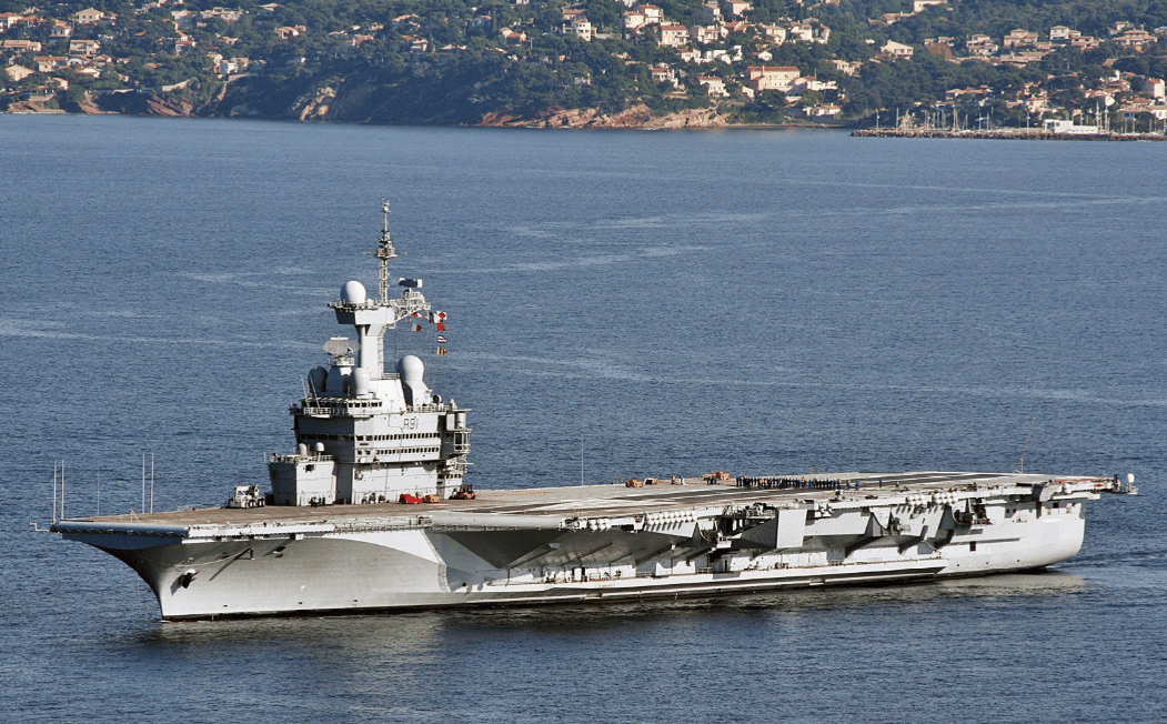 皇冠信用網代理如何注册_法国航母刚进入南海皇冠信用網代理如何注册，迎面遇上40艘中国军舰？法高官称做好开战准备，比美舰受尊重