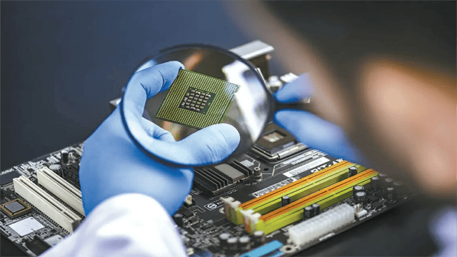 皇冠信用出租足球_亮出所有筹码给中国看!特朗普打定主意皇冠信用出租足球,要和中国促成“大交易”