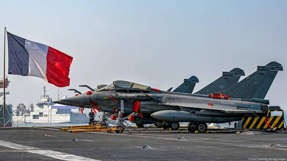 皇冠信用网APP下载_中国一年服役一支法国海军皇冠信用网APP下载,让法军在南海看看,什么叫30万吨外交