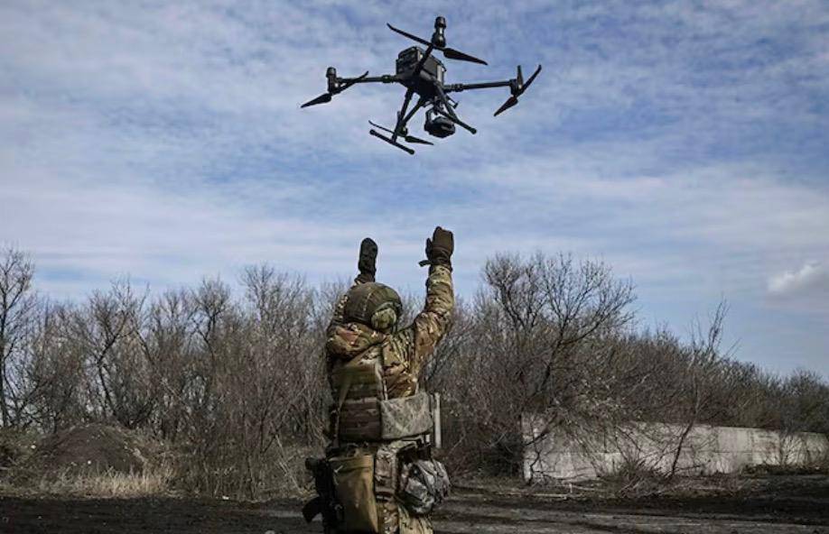 皇冠信用网代理申请_“铁将军”扎卢日内的预测:乌克兰再不改皇冠信用网代理申请,俄乌冲突打到2034年