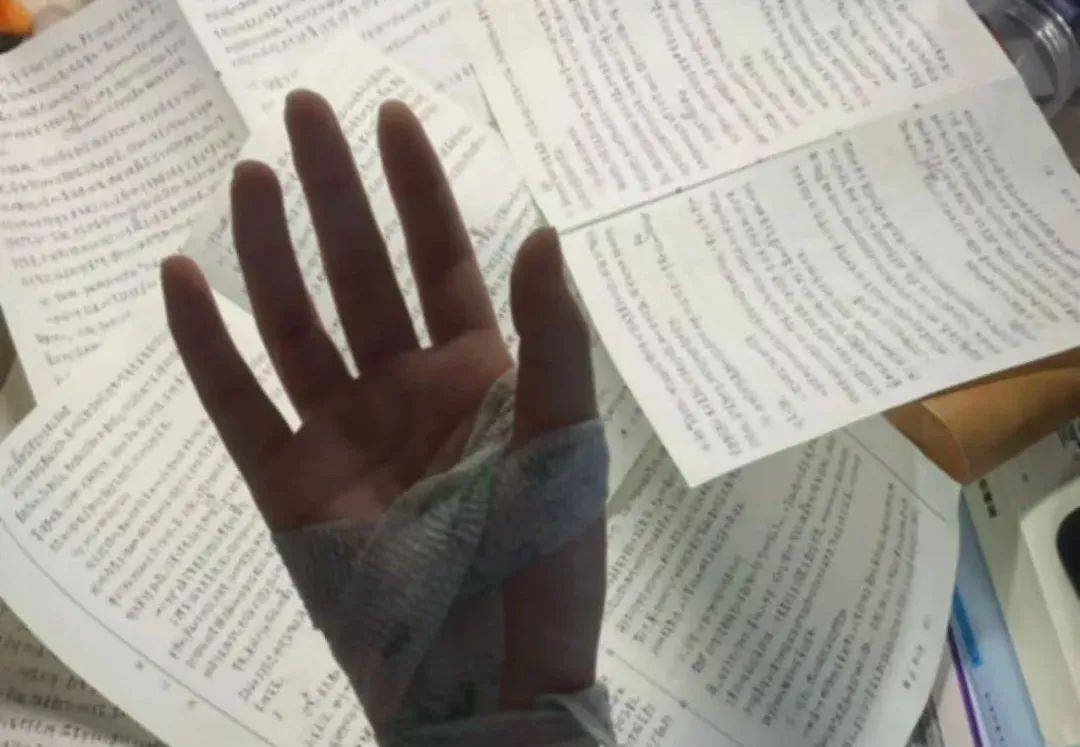 皇冠信用网在线开户_中职生→本科生→北大研究生皇冠信用网在线开户!一名湖南女孩的八年破茧路