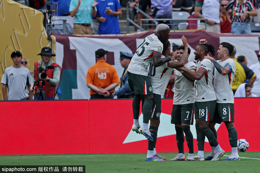 皇冠信用网注册开通_曼联2-1力克西汉姆:费尔南德斯为何是红魔的真核皇冠信用网注册开通?