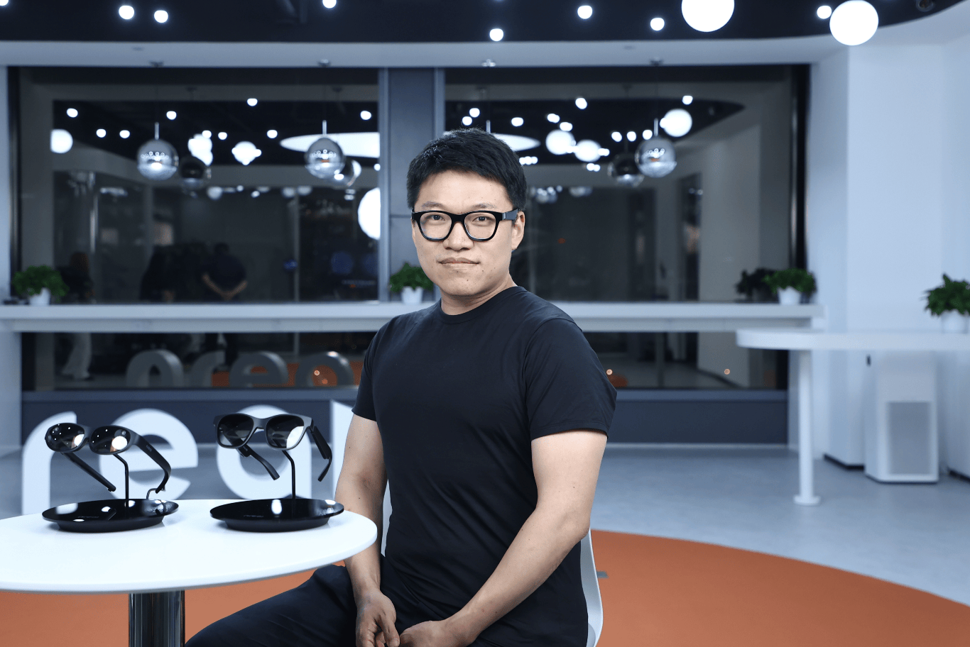 皇冠足球平台代理_对话XREAL创始人徐驰:AI眼镜皇冠足球平台代理,时机未到