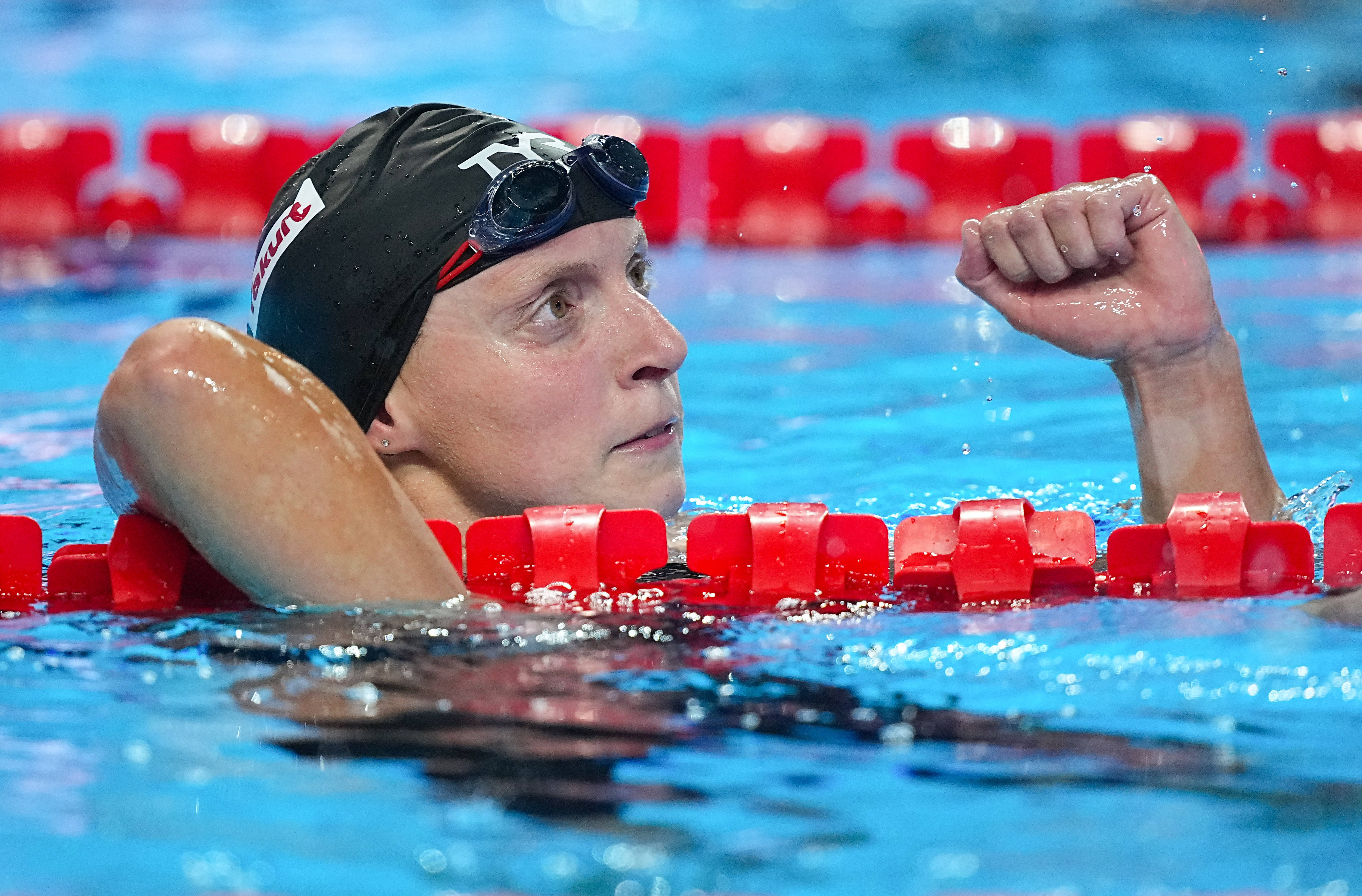 皇冠信用网押金多少_(游泳世锦赛)游泳——女子1500米自由泳决赛赛况