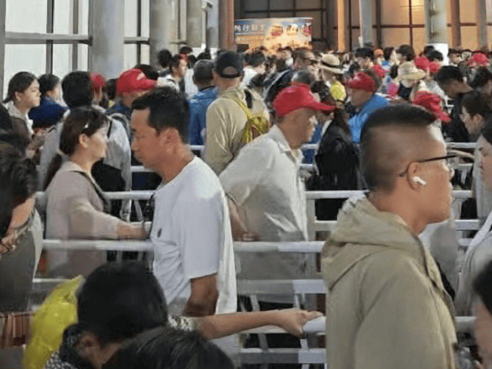 皇冠登3管理出租_内蒙古遇1959年来最强降水皇冠登3管理出租，有游客滞留沙漠近三小时