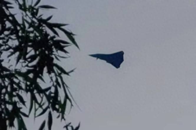 怎么申请皇冠信用網_中国第三款六代机试飞怎么申请皇冠信用網,神似歼-50与歼-36结合,美国都快麻了