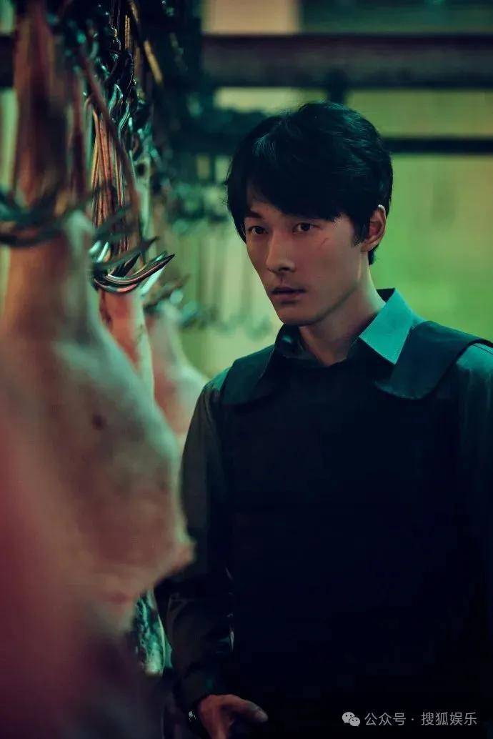 皇冠代理联系方式_离婚三年又被拍到亲密逛超市皇冠代理联系方式,他俩这是纯带娃还是真复合了?