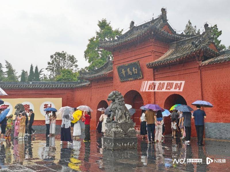 皇冠体育App下载_两座千年古刹今与昔:实探经历掌门变换的少林寺和白马寺