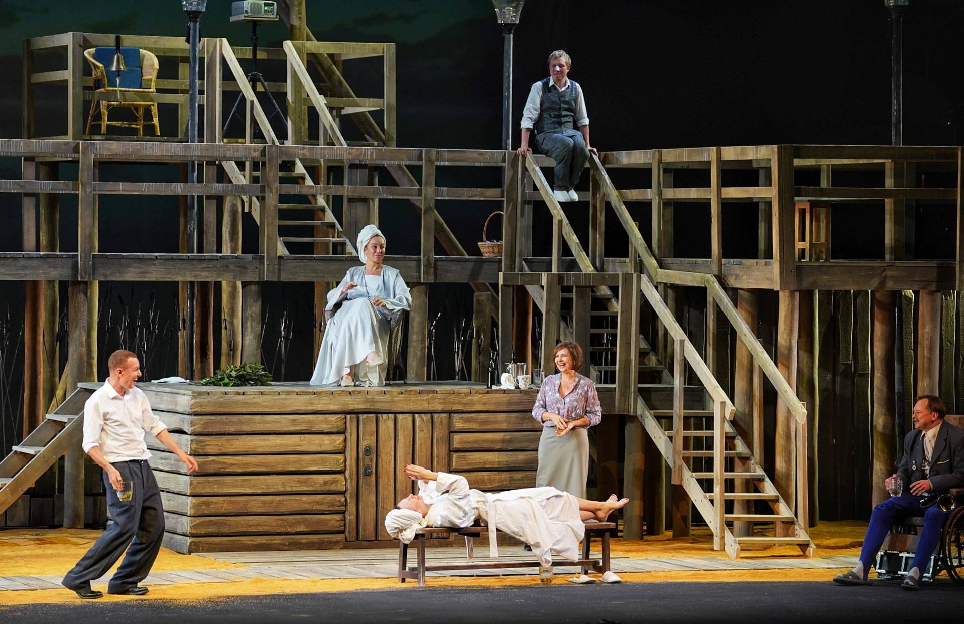 智利甲组联赛_莫斯科艺术剧院艺术总监康斯坦丁·哈宾斯基:让契诃夫的“海鸥”跨越百年展翅飞翔