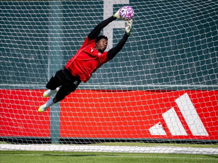 皇冠信用網占成代理_天空:塞斯科参加了曼联首训皇冠信用網占成代理,奥纳纳和齐尔克泽一同伤愈归队训练