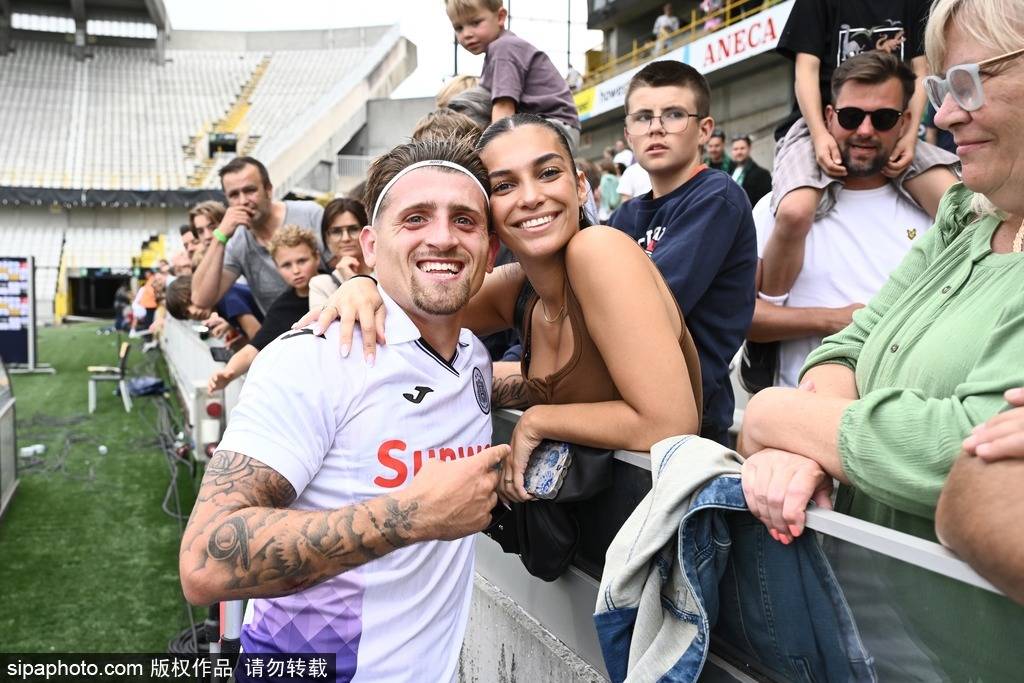 皇冠信用盘最高占成_曼联与可口可乐达成三年合作:如何提升球迷体验皇冠信用盘最高占成?