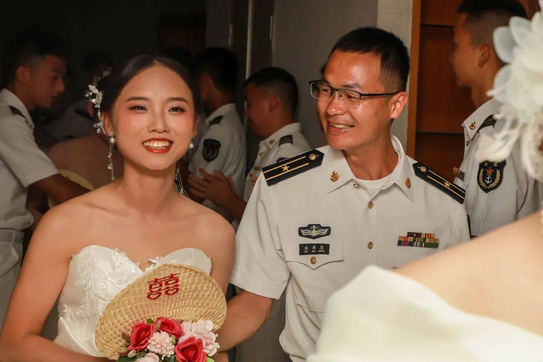 皇冠信用網正网
_恭喜皇冠信用網正网
,他们结婚了!