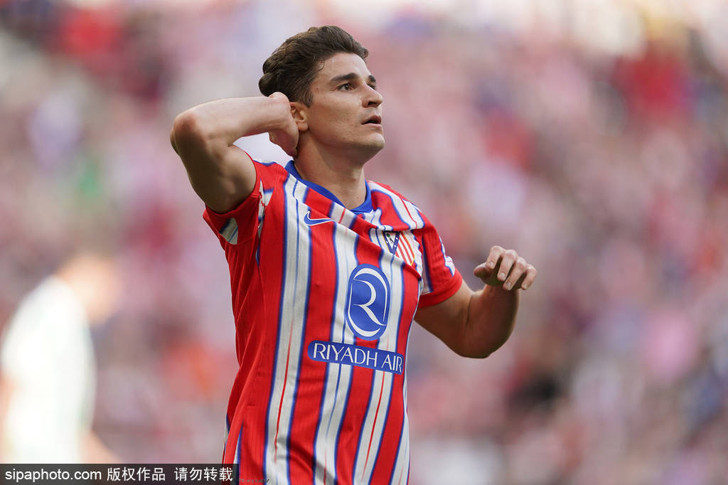 皇冠登一登二登三区别
_曝巴萨预备筹款1亿欧 拉波尔塔选举年欲拉小蜘蛛替莱万