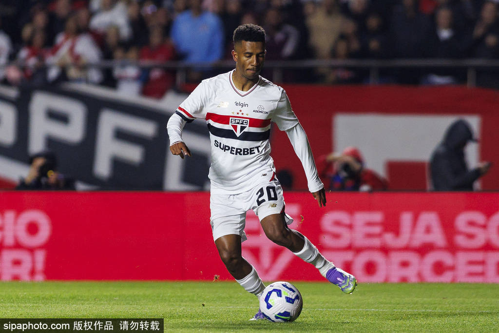 皇冠信用網出租
_曼联坚持要4000万镑!安东尼渴望重返贝蒂斯皇冠信用網出租
,转会谈判进展如何?