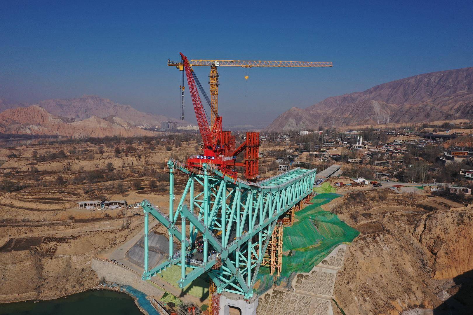 皇冠信用网怎么弄
_尖扎黄河特大桥发生施工绳索断裂事故 当地应急局：大桥局部坍塌皇冠信用网怎么弄
，救援仍在继续